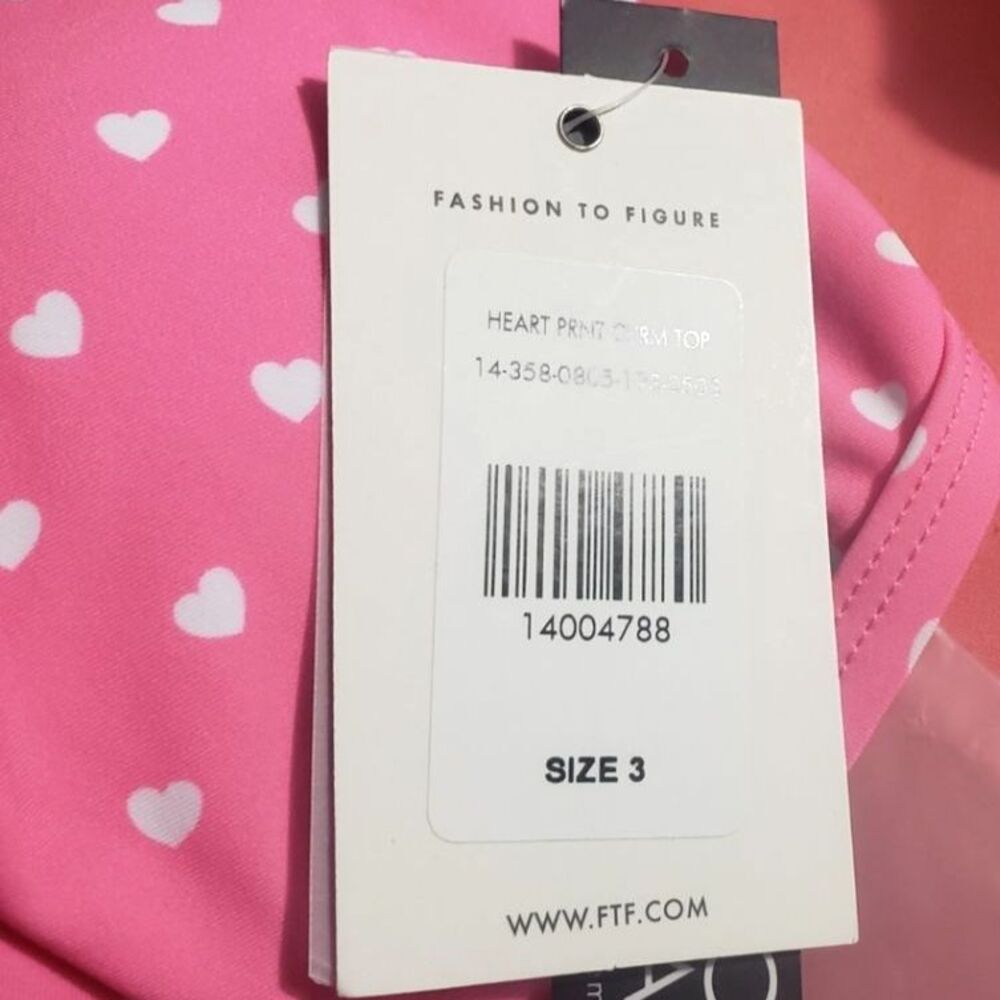 Fashion to Figure ×Tabria Majors NWT 3X 22 Agent Jones Pink Heart Print Swim Top - Picture 10 of 13